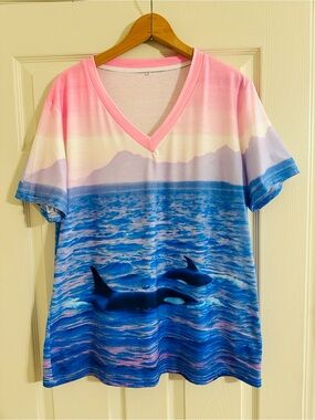 NOVELTY Women's V-Neck Dolphin Ocean Print Tee - Pink & Blue   X-LARGE (NOT XXL)